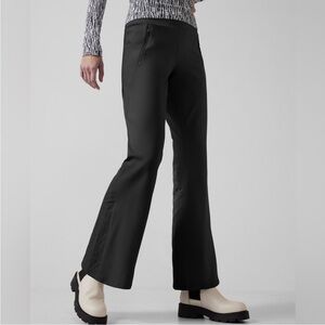 NWT Athleta | Peak Hybrid Fleece Flare Pants | Black | Size MP